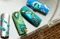 �A�[�g�ƃX�g�[�����Y��ɍ��グ���l�C���`�b�v